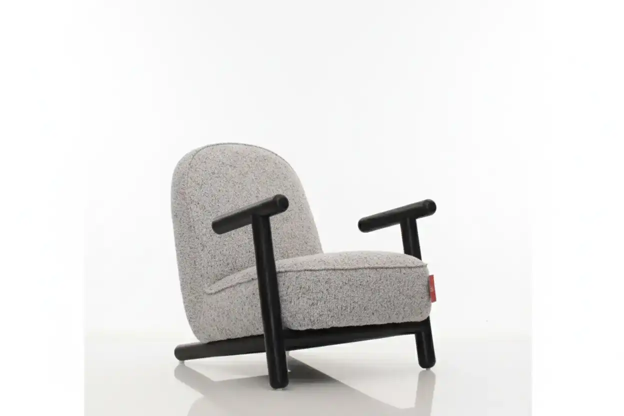 designer lounge chair Qatar